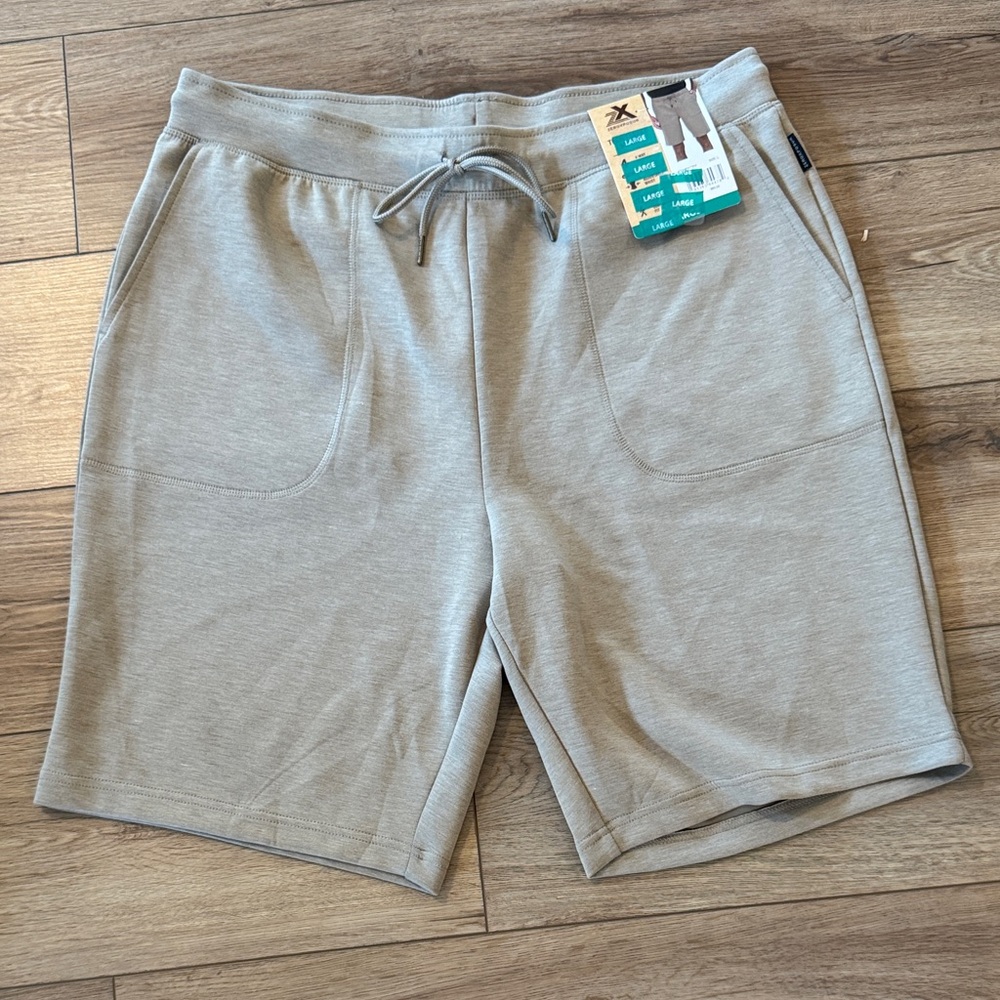 Men's NWT Beige Tan Casual Shorts